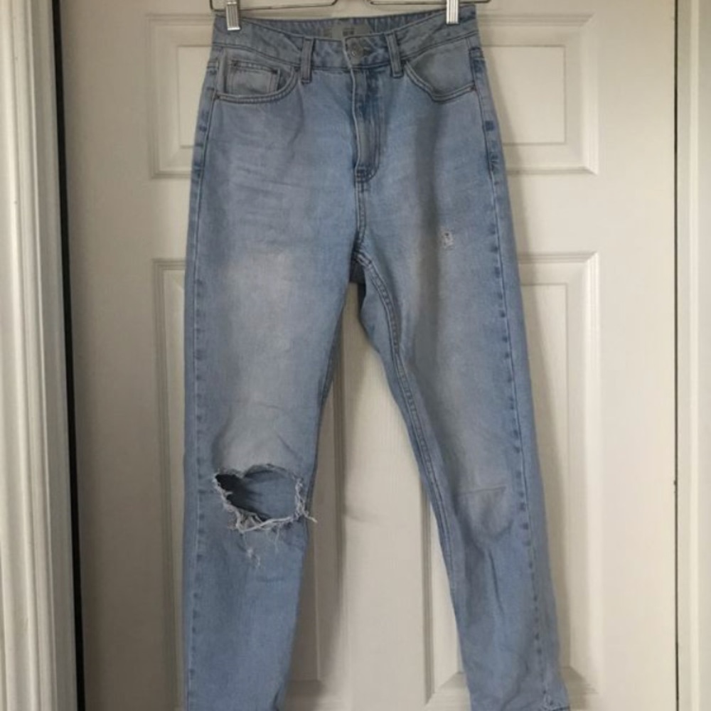 Light wash Straight leg denim